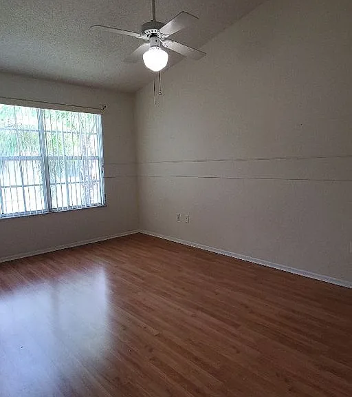 337 Kensington Lake Cir — Photo 8