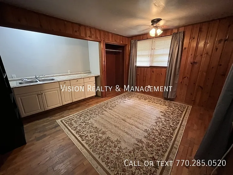 121 Howell Rd #B — Photo 8