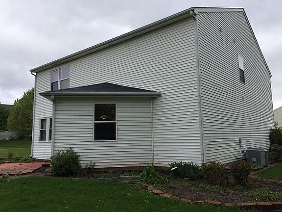3rd image of 1810 Cloverdale Way