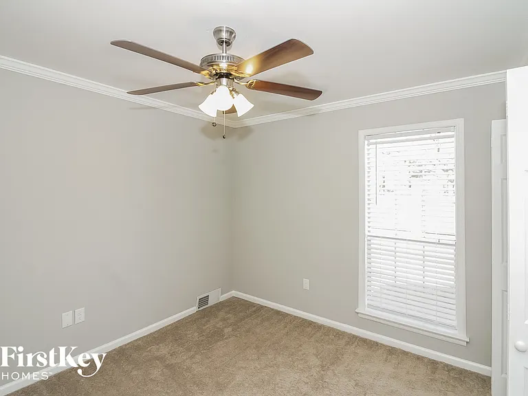 7650 Charstone Dr — Photo 10