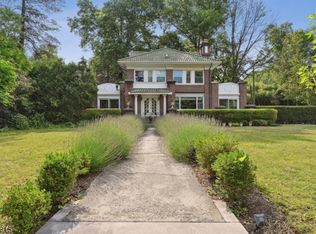 576 Prospect St, Maplewood, NJ 07040