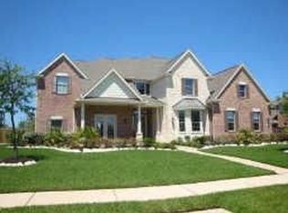 11705 Crescent Cove Dr, Pearland, TX 77584