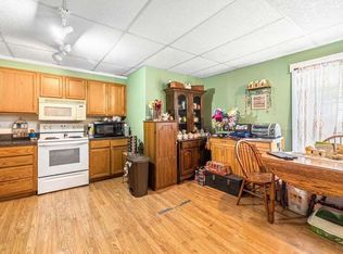 2 Spring St APT 3, Newmarket, NH 03857