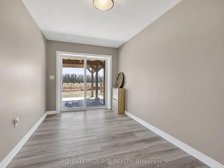 375 Russell St #BASEMENT — Photo 1