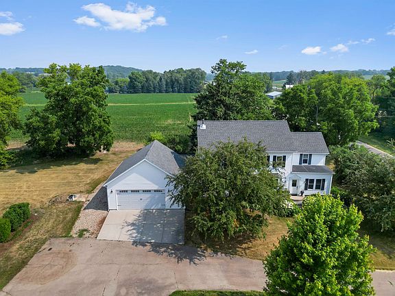 2nd image of 2825 Williams Dr