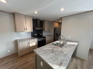 125 S Manor St, Oxford, MI 48371