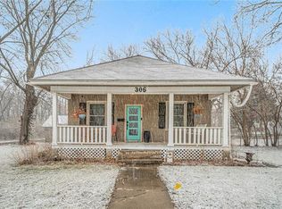306 E Spruce St, Olathe, KS 66061