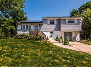 11 Borghaus Rd, Helmetta, NJ 08828