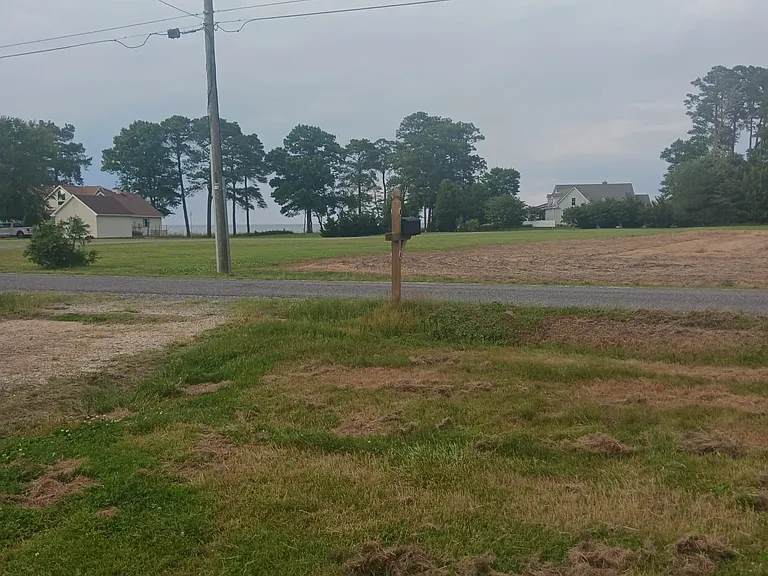 2302 Lighthouse View Dr — Photo 3