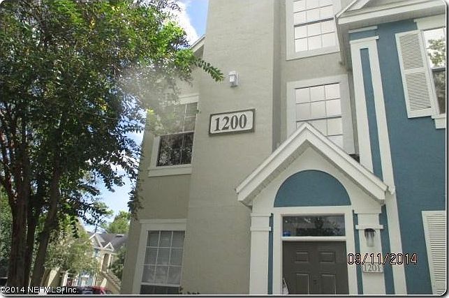 1st image of 13700 Richmond Park Drive N #1206