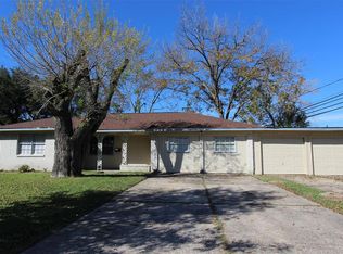 10119 Southport Dr, Houston, TX 77089