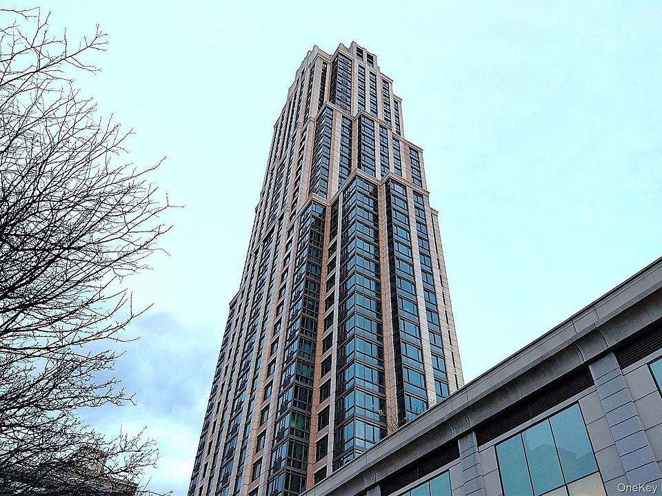 1st image of 175 Huguenot Street #1005