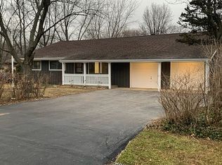 1042 W Elm St, Palatine, IL 60067