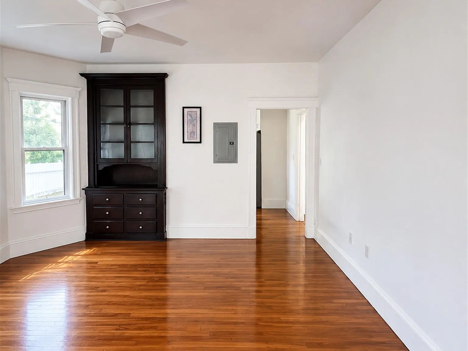 3 bed, 1400 sqft, $3,600 — Photo 3