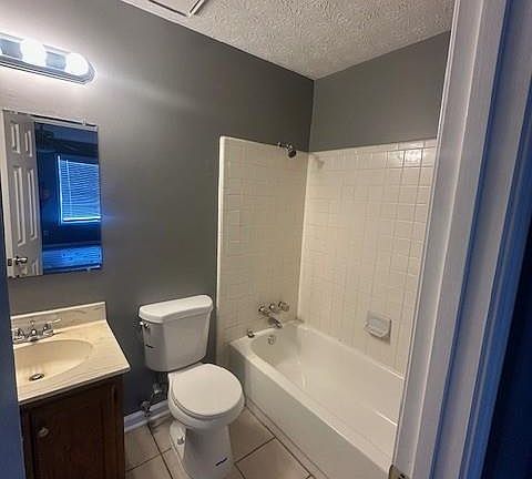 3rd image of 5461 Park Pl S