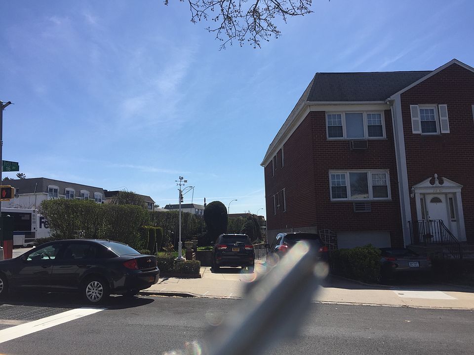 1st image of 21280 16th Ave