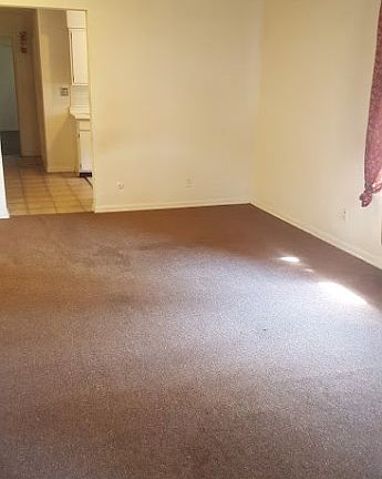 4th image of 2722 Wentworth Ave