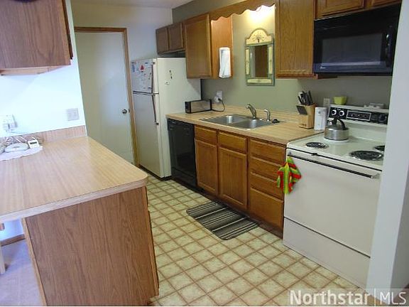 4th image of 3325 Arcade St S