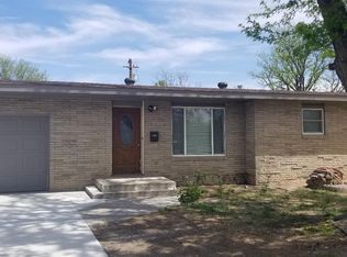 705 Harding Ave, Garden City, KS 67846