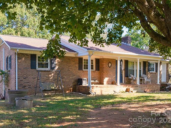 2nd image of 3384 Mays Chapel Cir