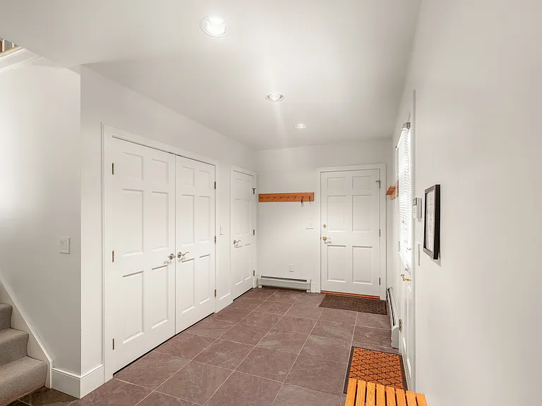 271 Thomas Pasture Rd — Photo 26