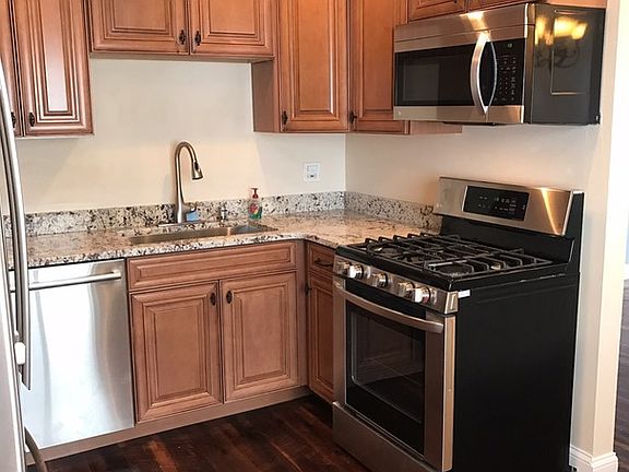 5th image of 139 Brewster Ct APT A