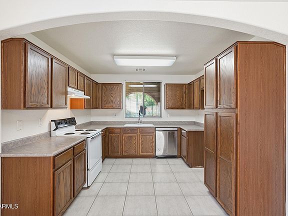 3rd image of 8336 W HAMMOND Lane