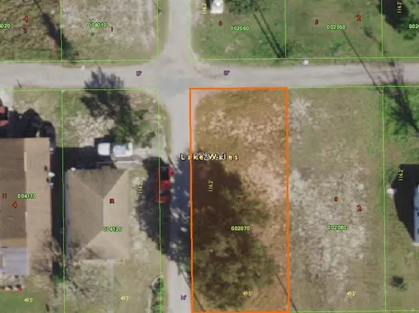 521 Lincoln Ave W, Lake Wales, FL 33853