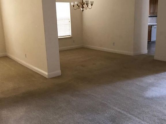 3rd image of 1270 Heidelberg Way
