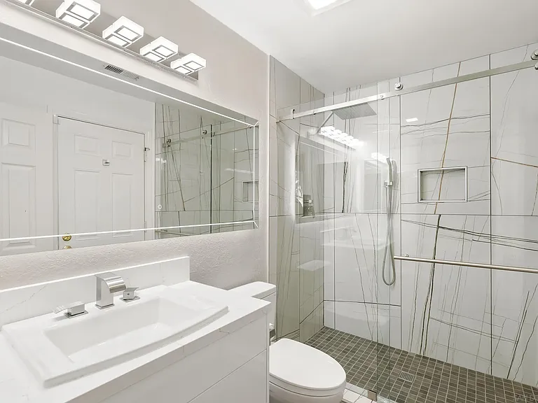 6518 Monte Fuego — Photo 31