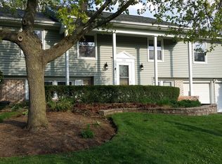 510 Springside Ln, Buffalo Grove, IL