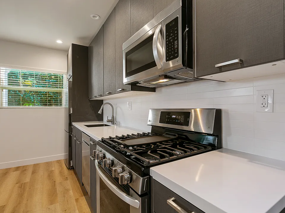 1782 S Rimpau Blvd #1/2A