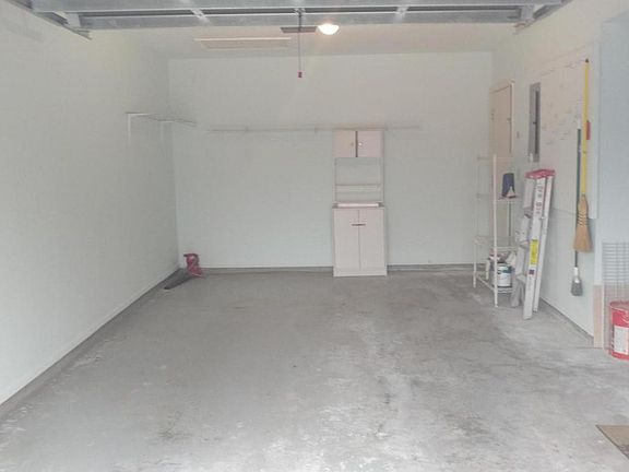 5th image of 1466 SE Colchester Cir