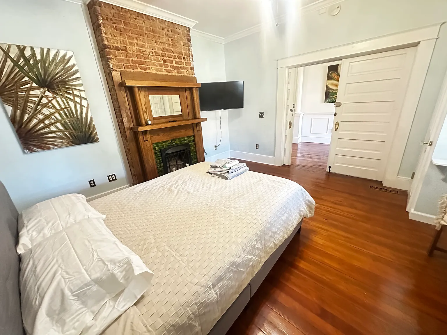 3 bed, $900 — Photo 2