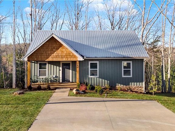 2nd image of 360 Prince Dr