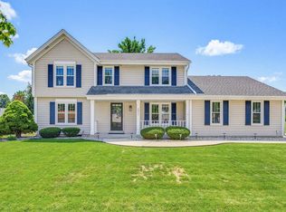 2021 Inverness Dr, Waukesha, WI 53186