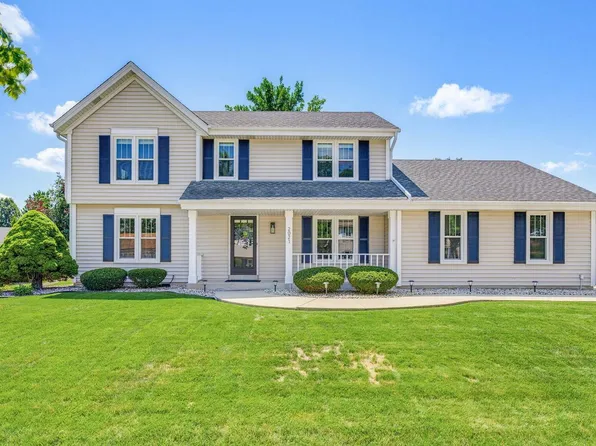 2021 Inverness DRIVE, Waukesha, WI 53186