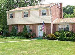 3481 N Hills Rd, Murrysville, PA 15668