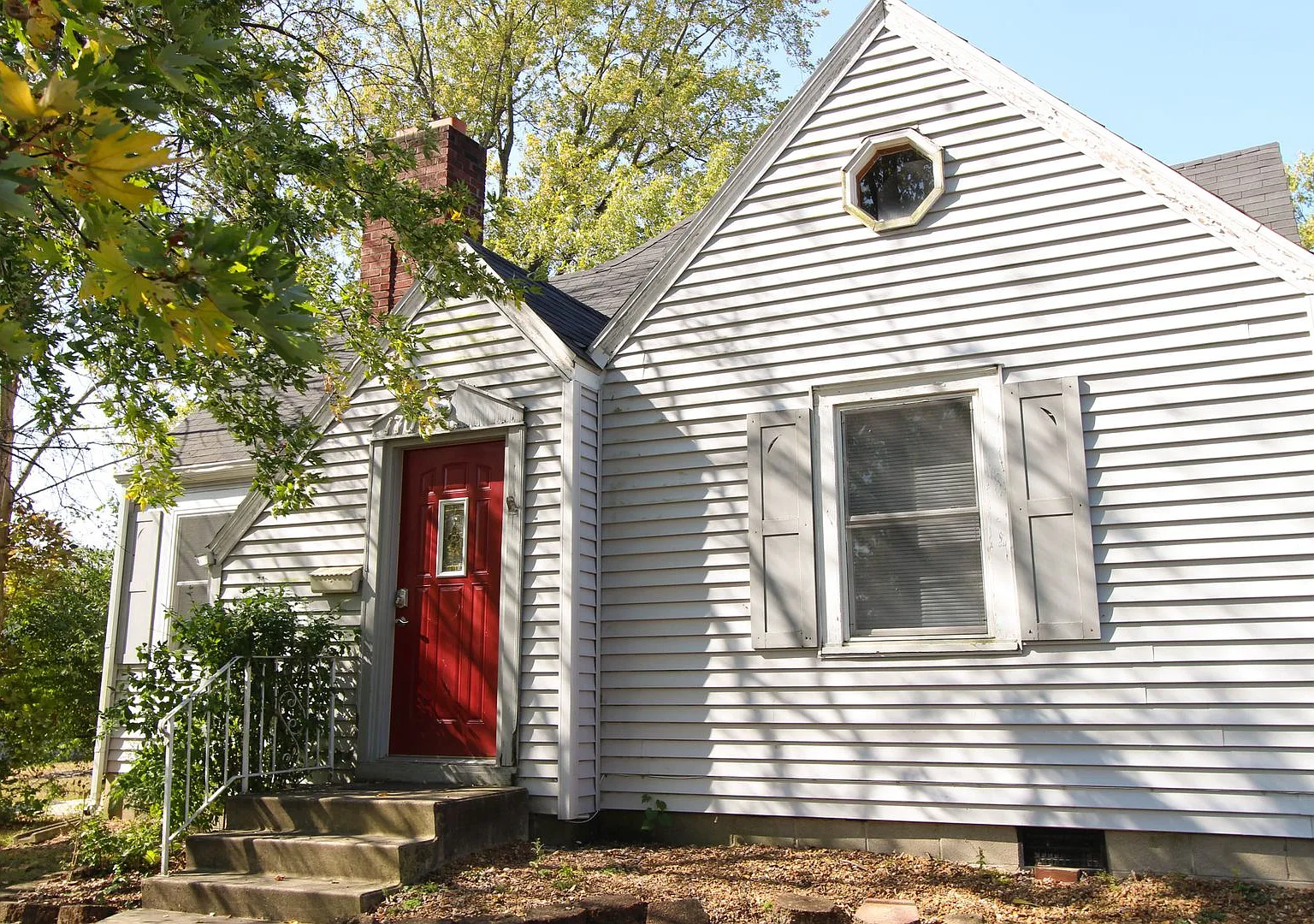 3 Bedroom with Deluxe Kitchen and Spacious Bedrooms, Close to Campus — Photo 2