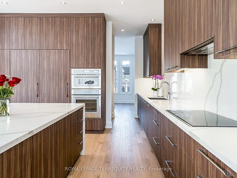 109 Stillwater Cres #L/T — Photo 10