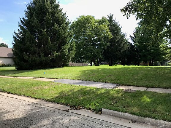 3rd image of 2363 Jonquil Pl
