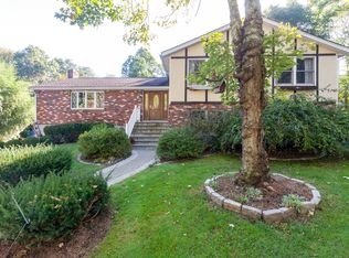 8 Fowler Ave, Cortlandt Manor, NY 10567