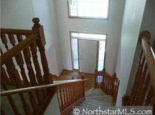 870 Meadow Ln, Woodbury, MN 55125