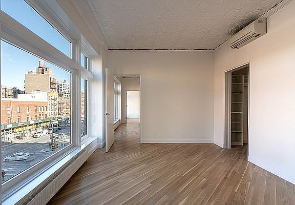 4th image of 315 Grand St #4A