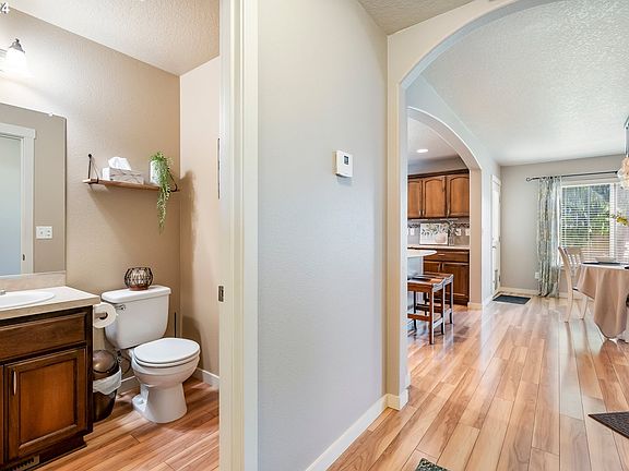 3rd image of 10503 NE 67th Ave
