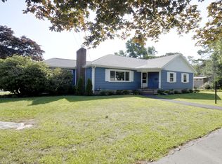 27 Laurel Rd, Swampscott, MA 01907