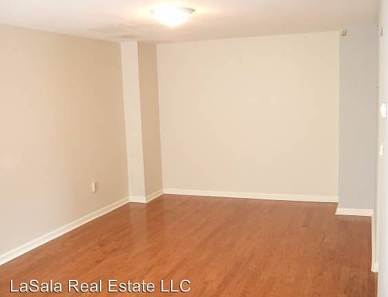 3rd image of 8 Clemens Ct