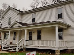 202 S Academy St, Janesville, WI 53548