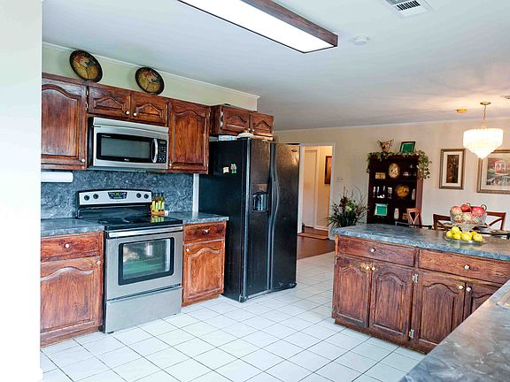 4th image of 114 Paula Dr