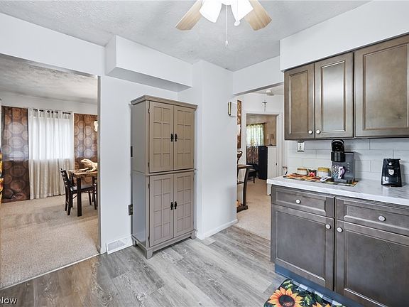 5th image of 959 Beechwood Dr